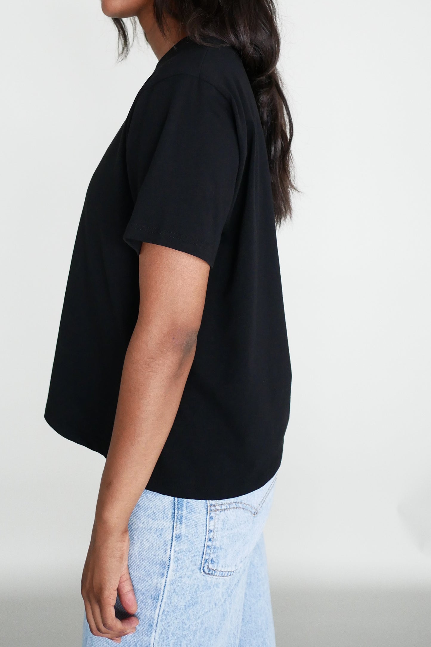 Arela Seela naisten oversize t-paita - musta