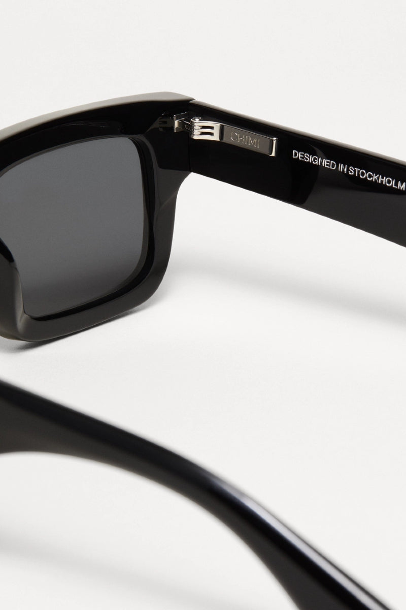 CHIMI 05.2 aurinkolasit - black