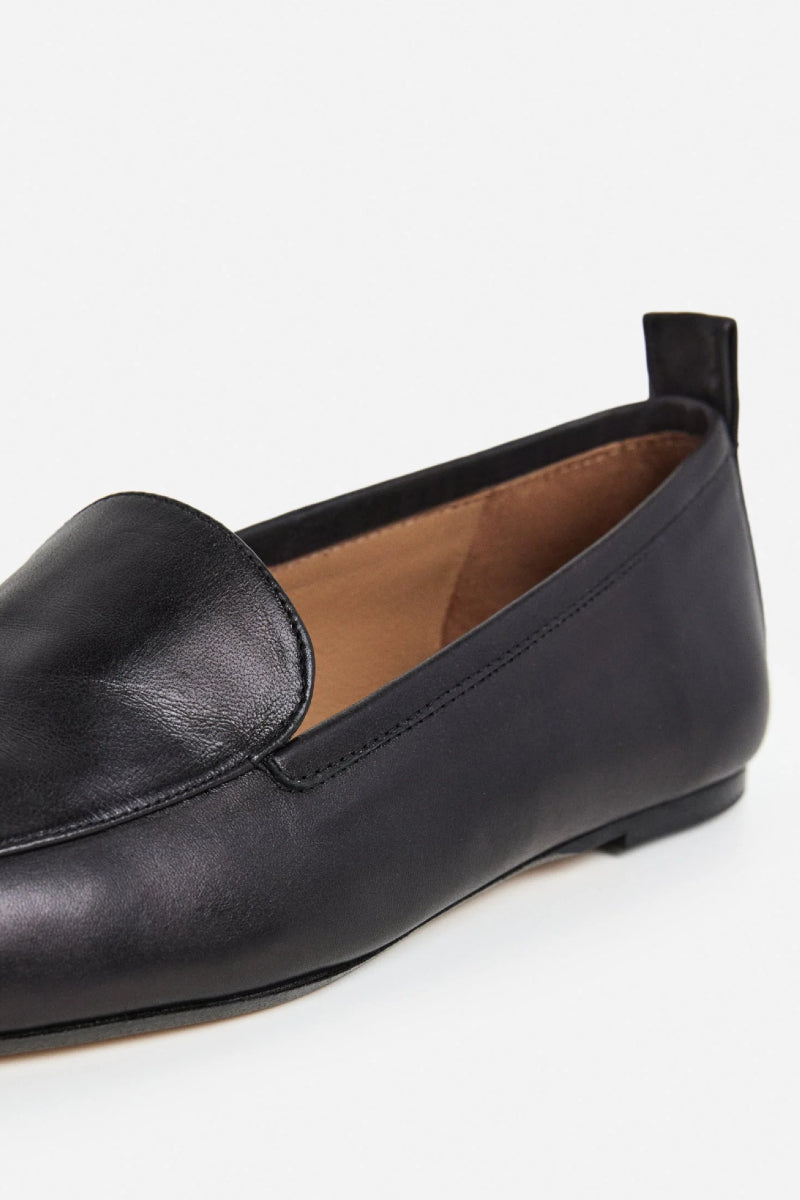 Flattered Cajsa leather - black