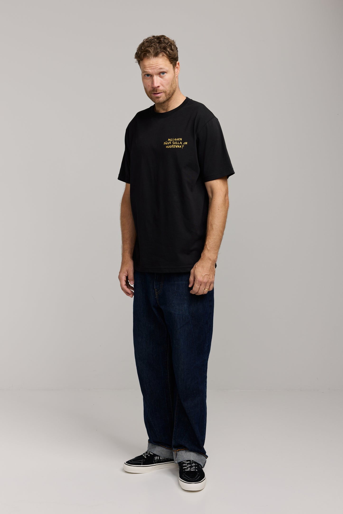 Makia x Kummeli Huomenna t-shirt - black