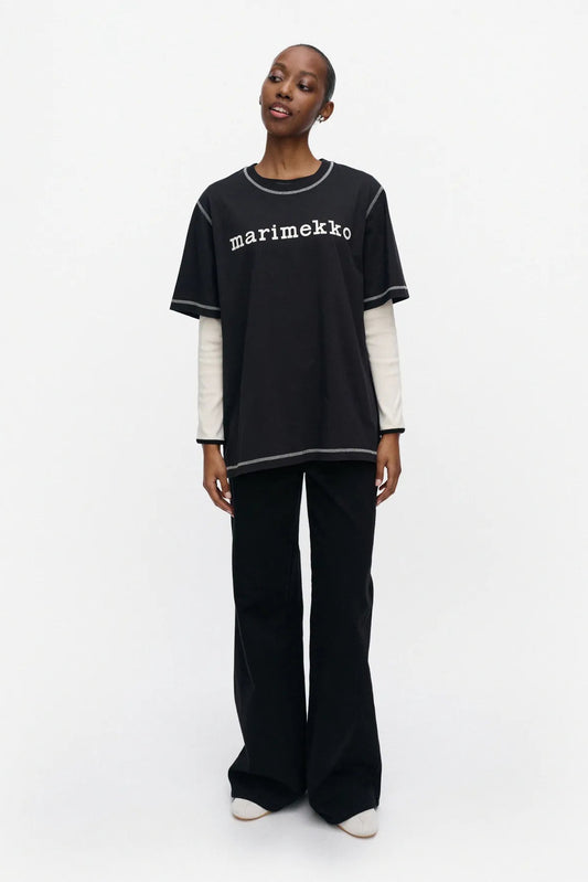 Marimekko Tarttua Logo Placement Kioski t-paita - musta