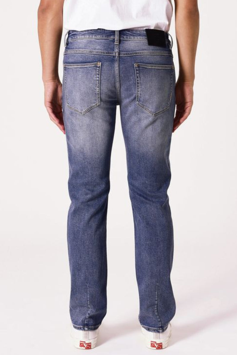 NEUW Lou Straight farkut - nowhere