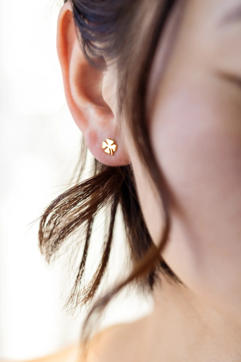 Syster P Bring Me Luck studs - gold