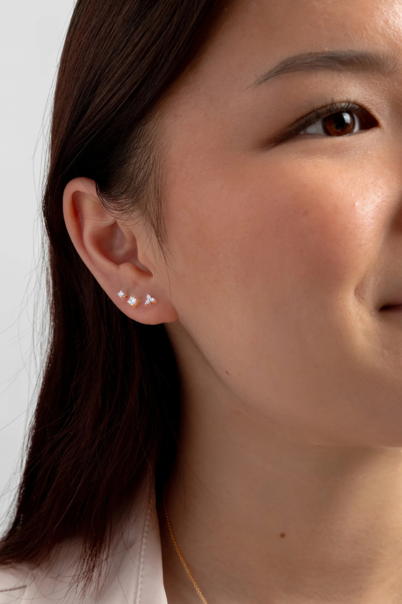 Syster P Celestia Triple stone studs - gold
