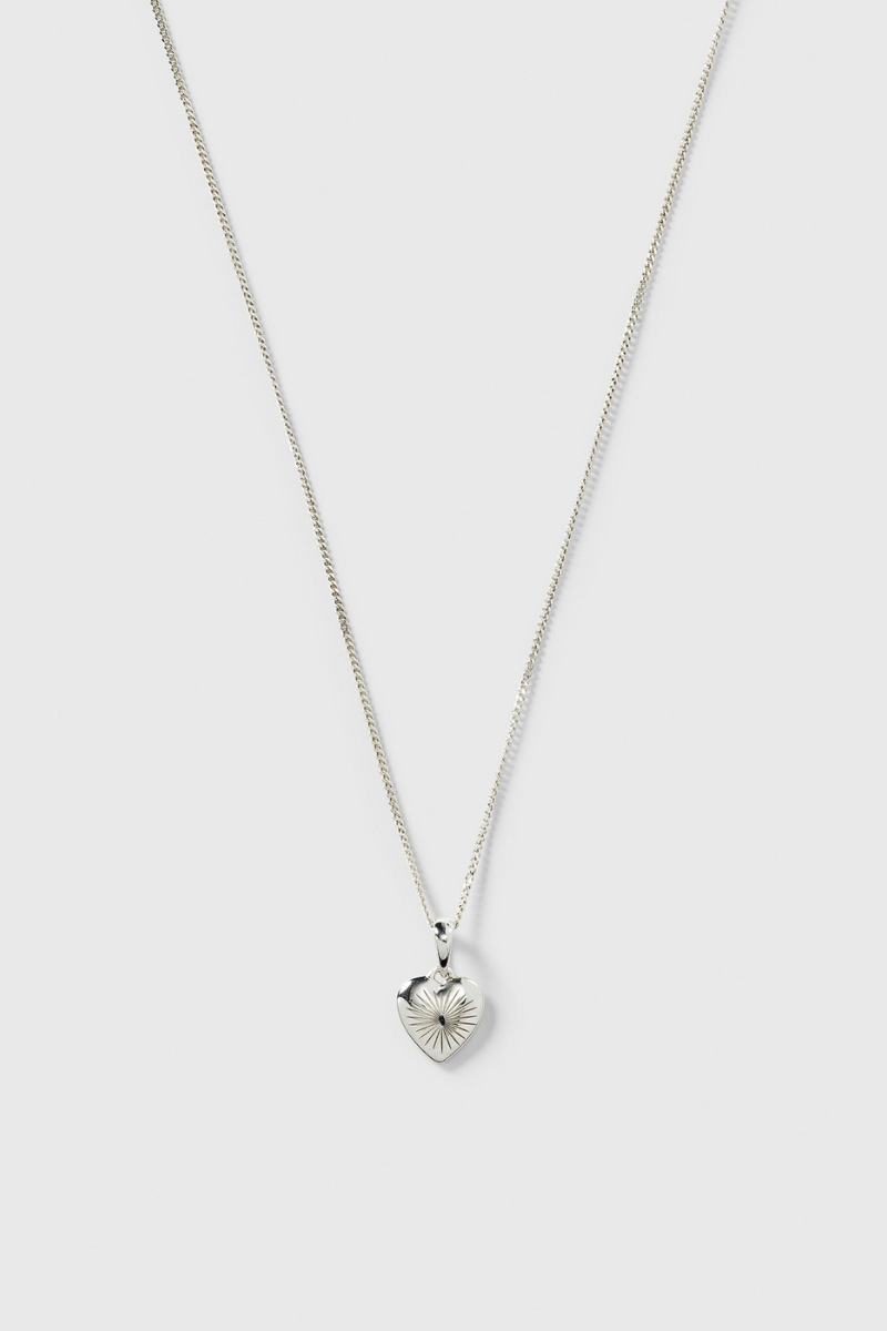 Syster P Sunburst heart necklace - silver
