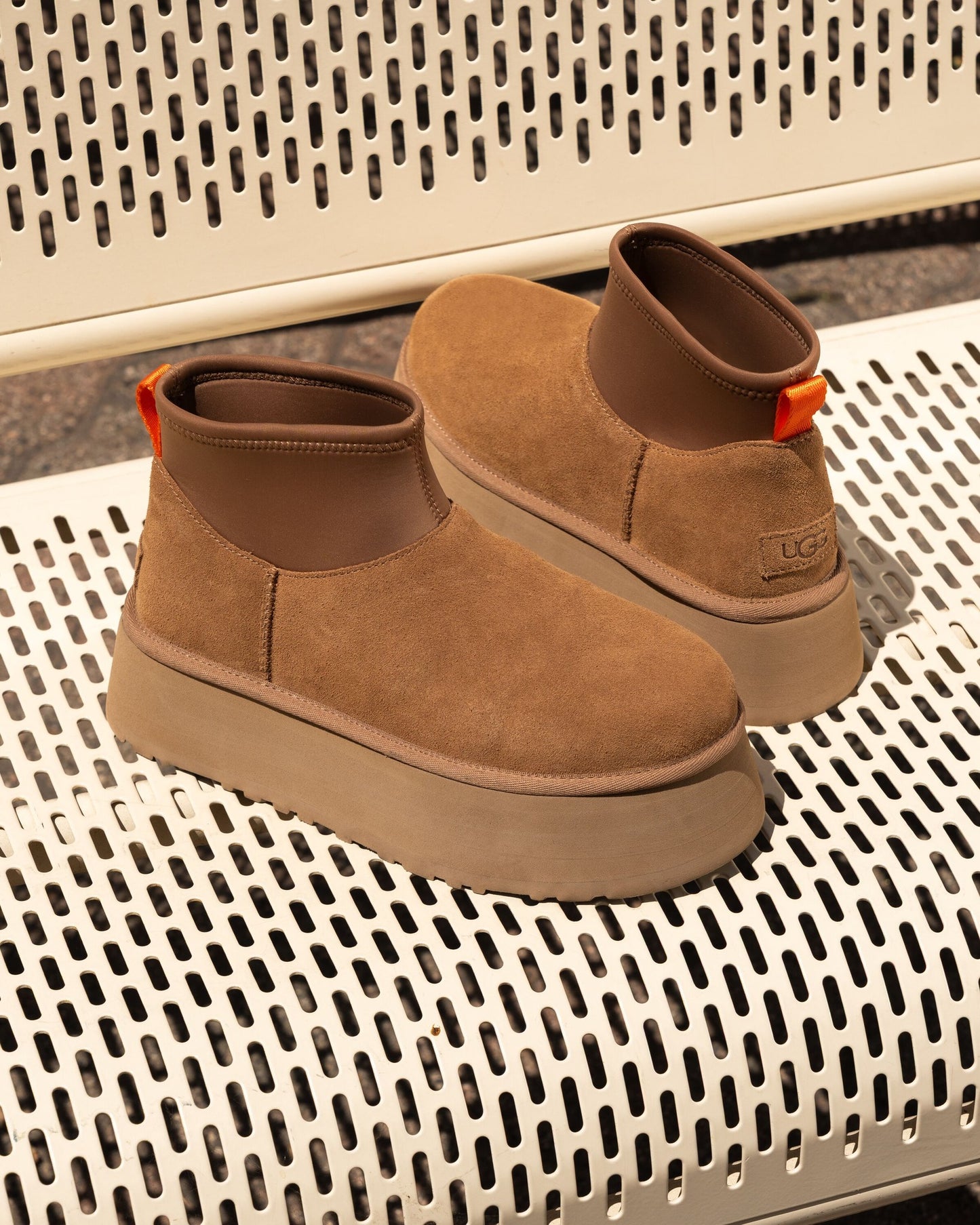 UGG Classic Mini Dipper - chestnut