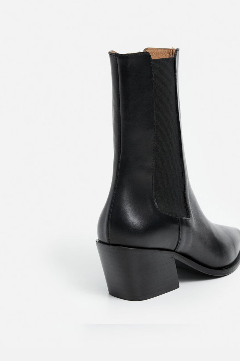 Flattered Sandra leather - black