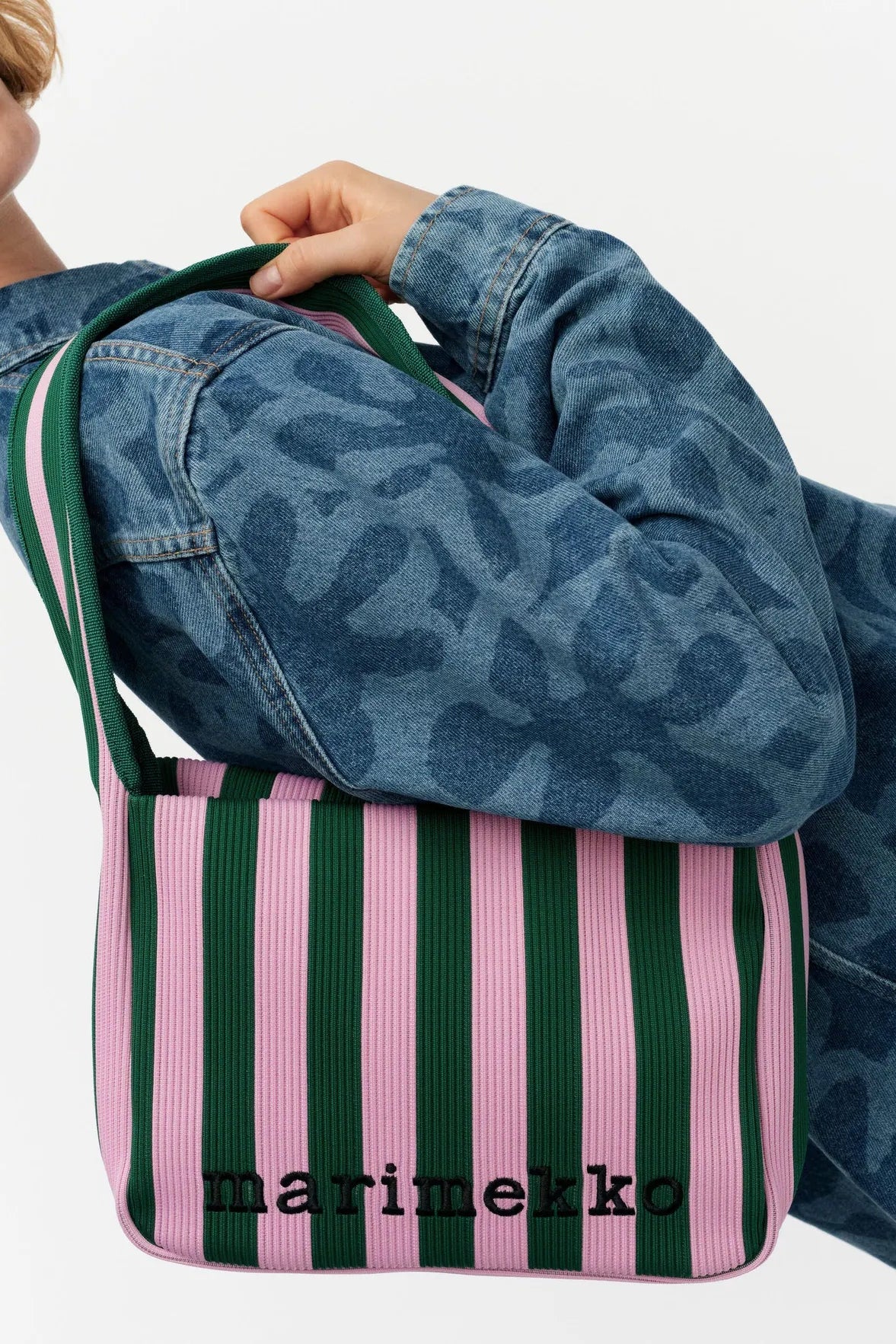 Marimekko Knitted Shoulderbag Merirosvo olkalaukku - vihreä / vaaleanpunainen