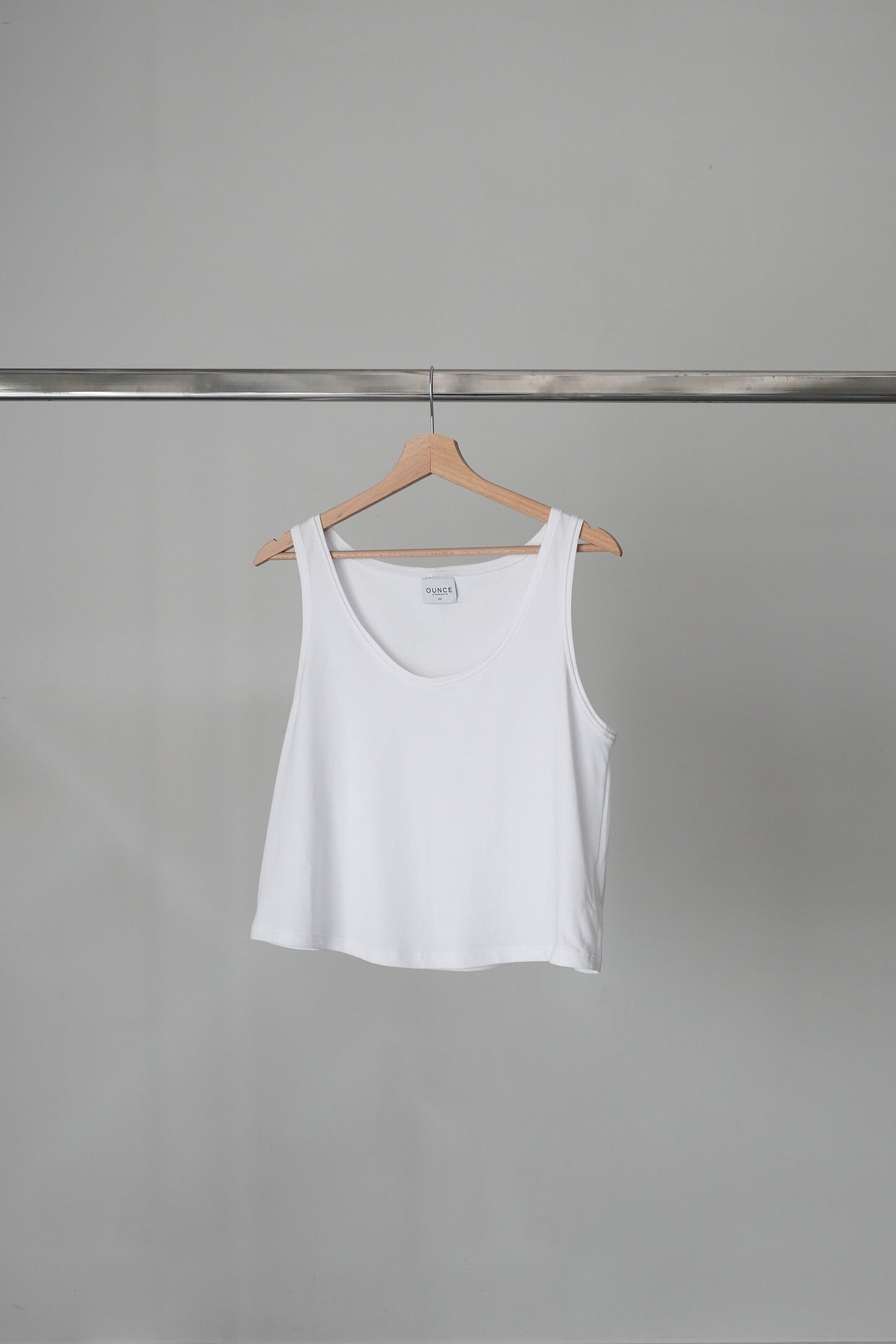 OUNCE garments Saga sleeveless shirt - white