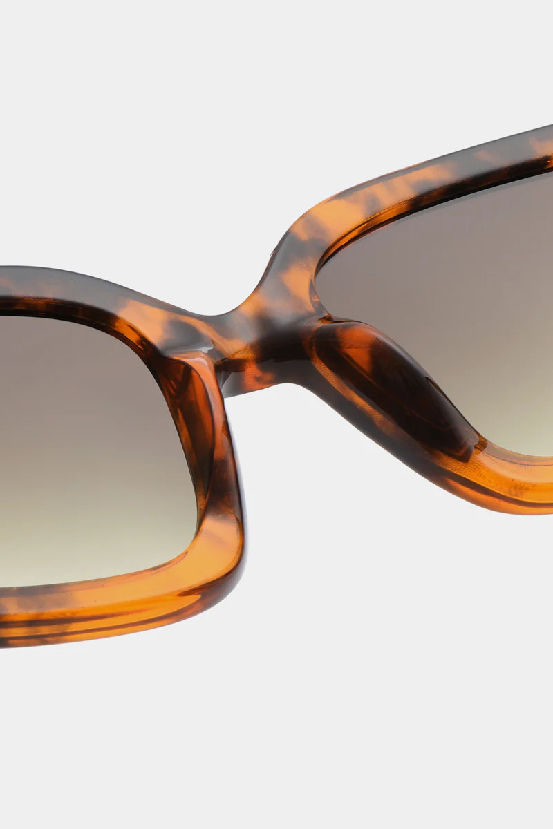 A. Kjærbede Pluto - havana