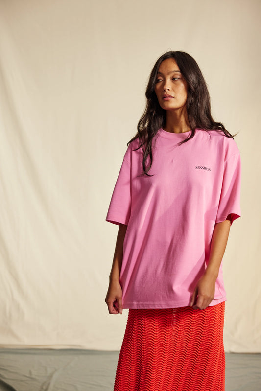 AVENY Berkeley tee Sessions Front and back - Sachet pink
