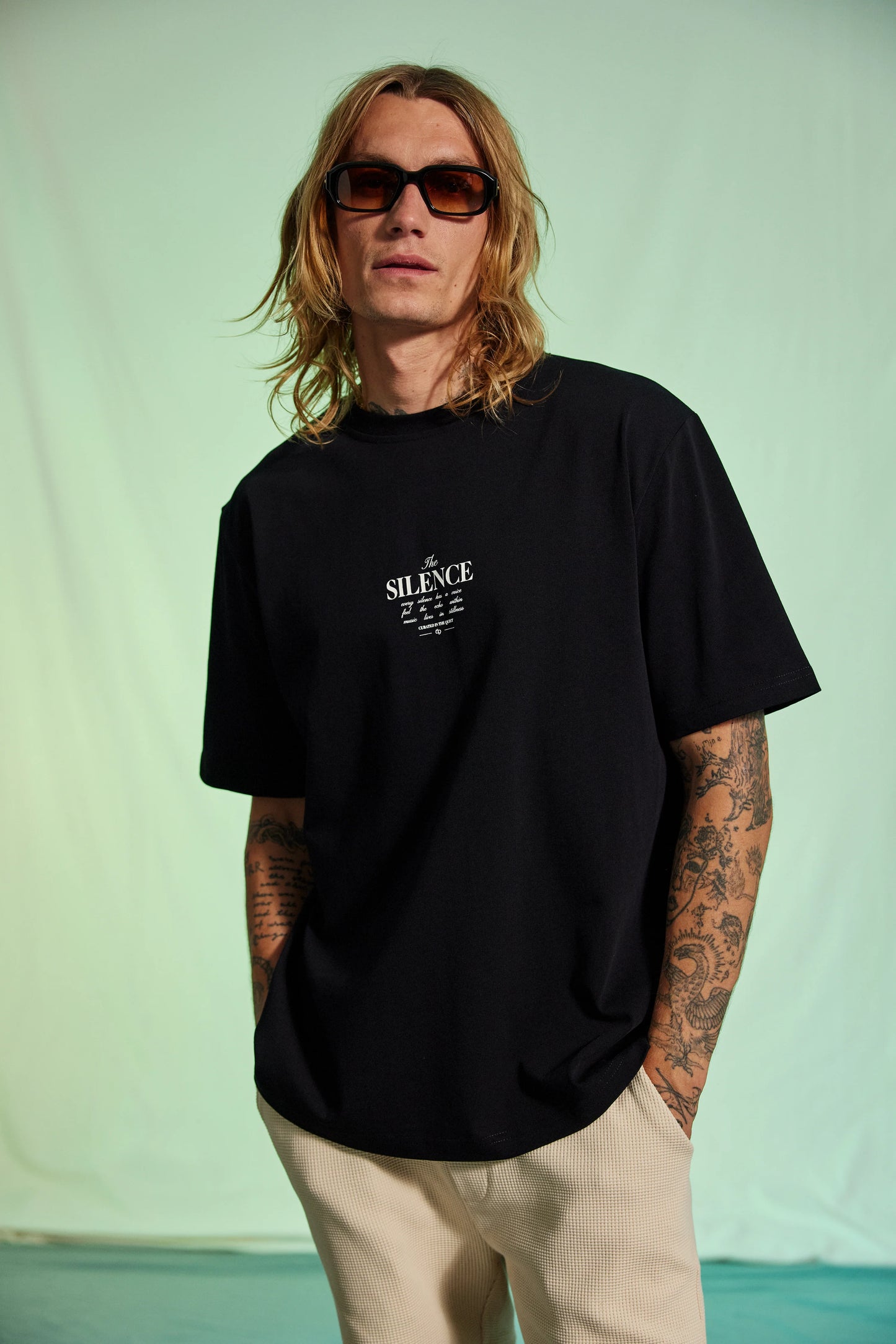 AVENY Berkeley tee The Silence - black