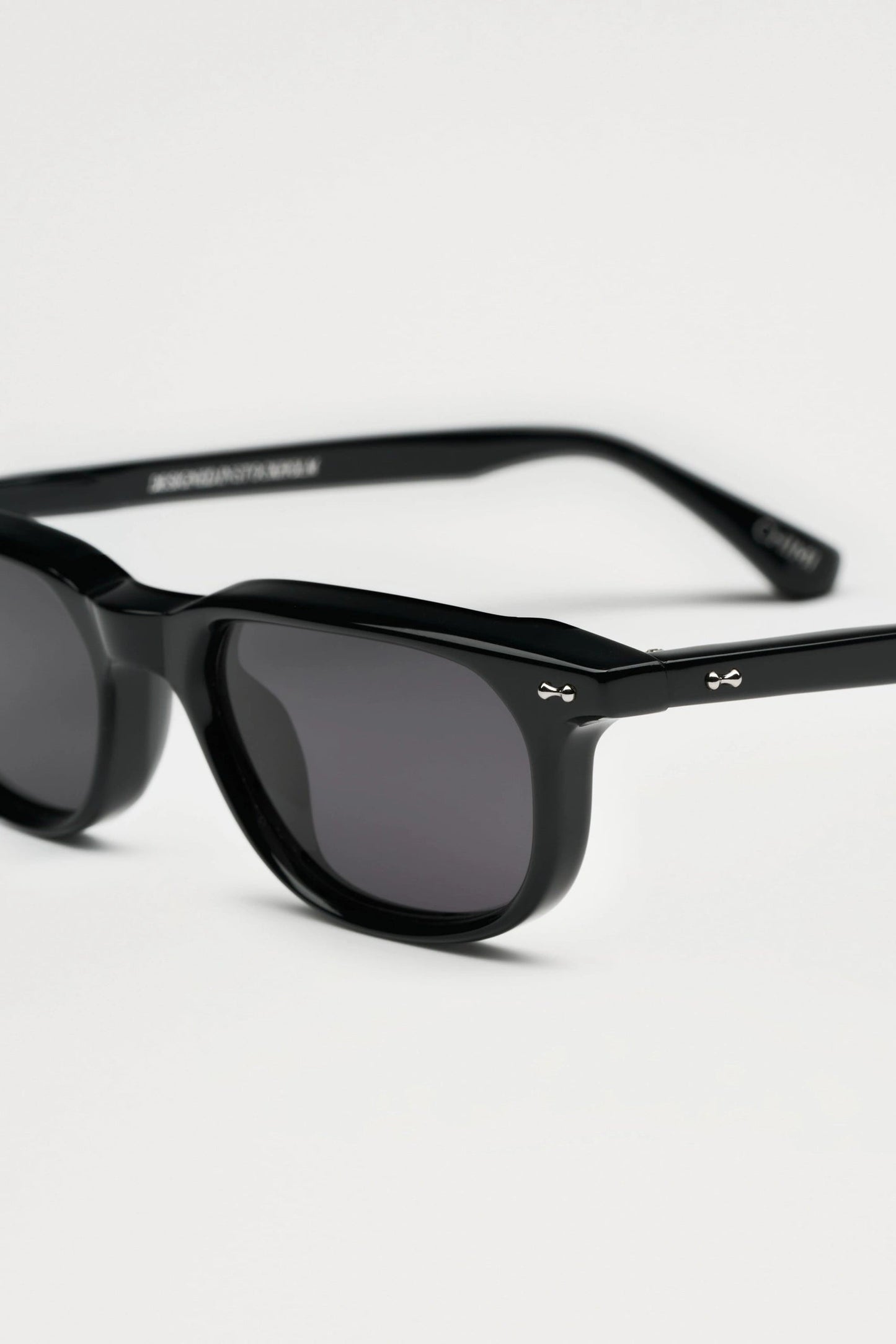 CHIMI Novis aurinkolasit - coal black