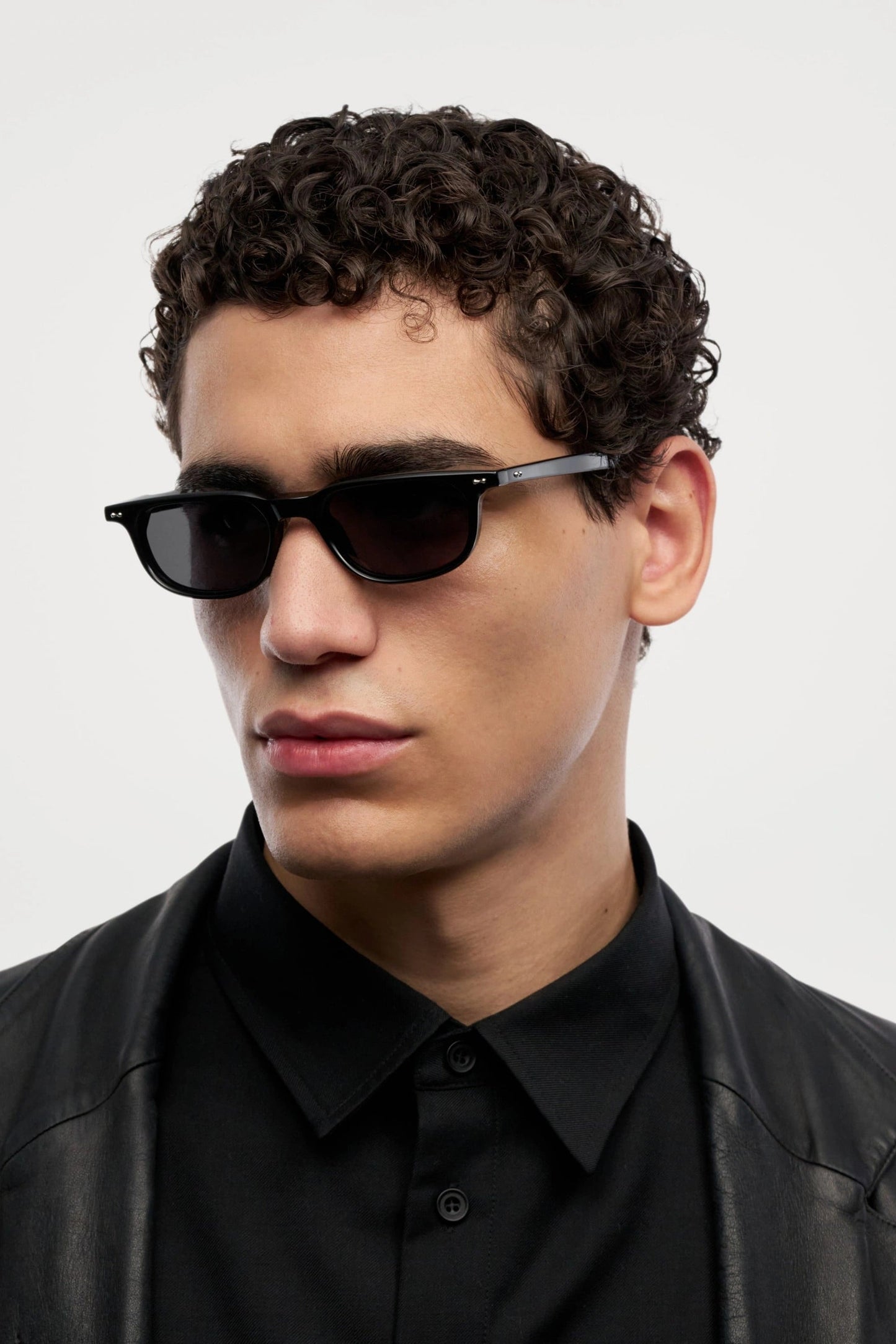 CHIMI Novis aurinkolasit - coal black