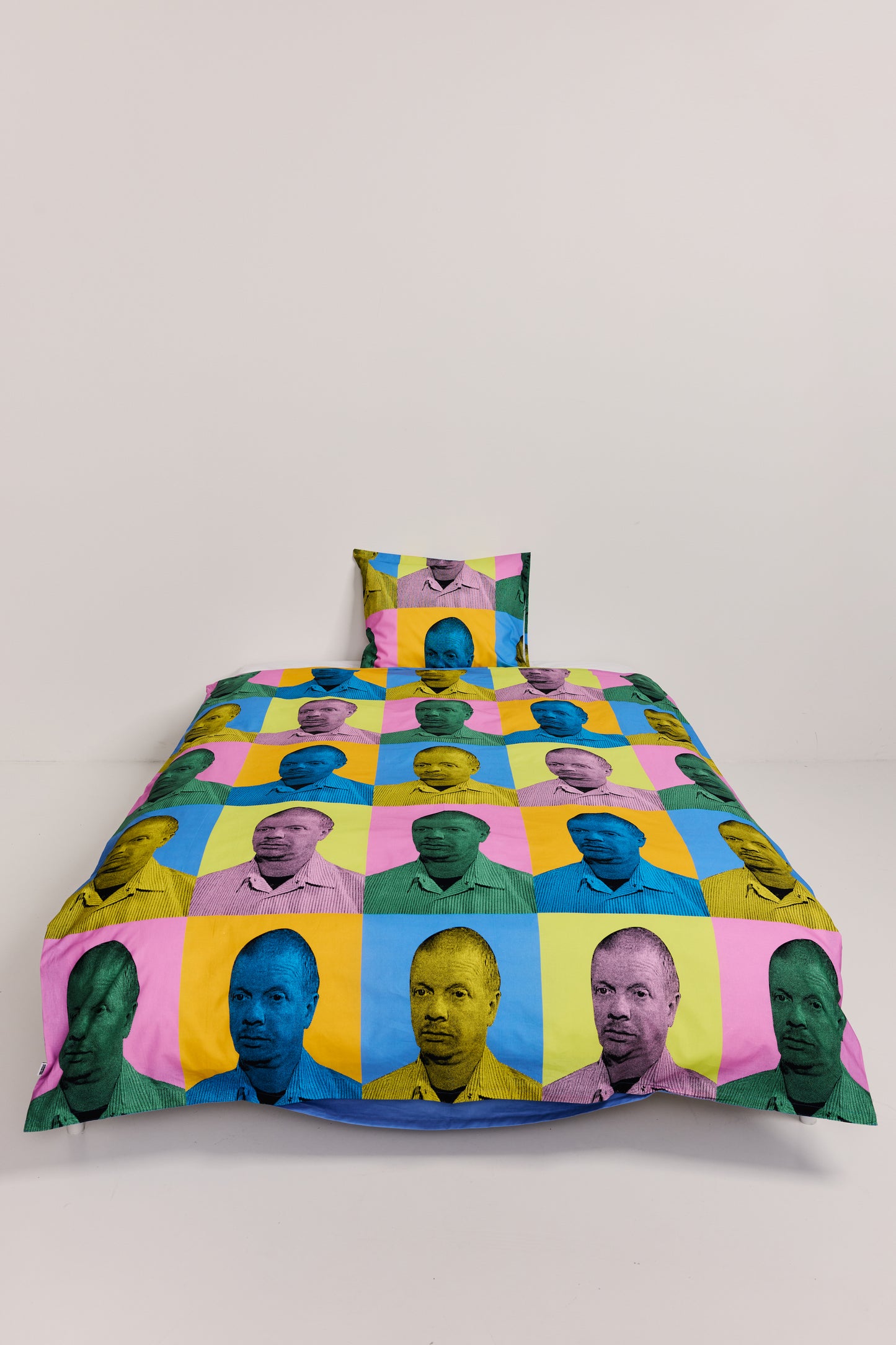 Makia x Kummeli Tonnin seteli pussilakanasetti - multicolour