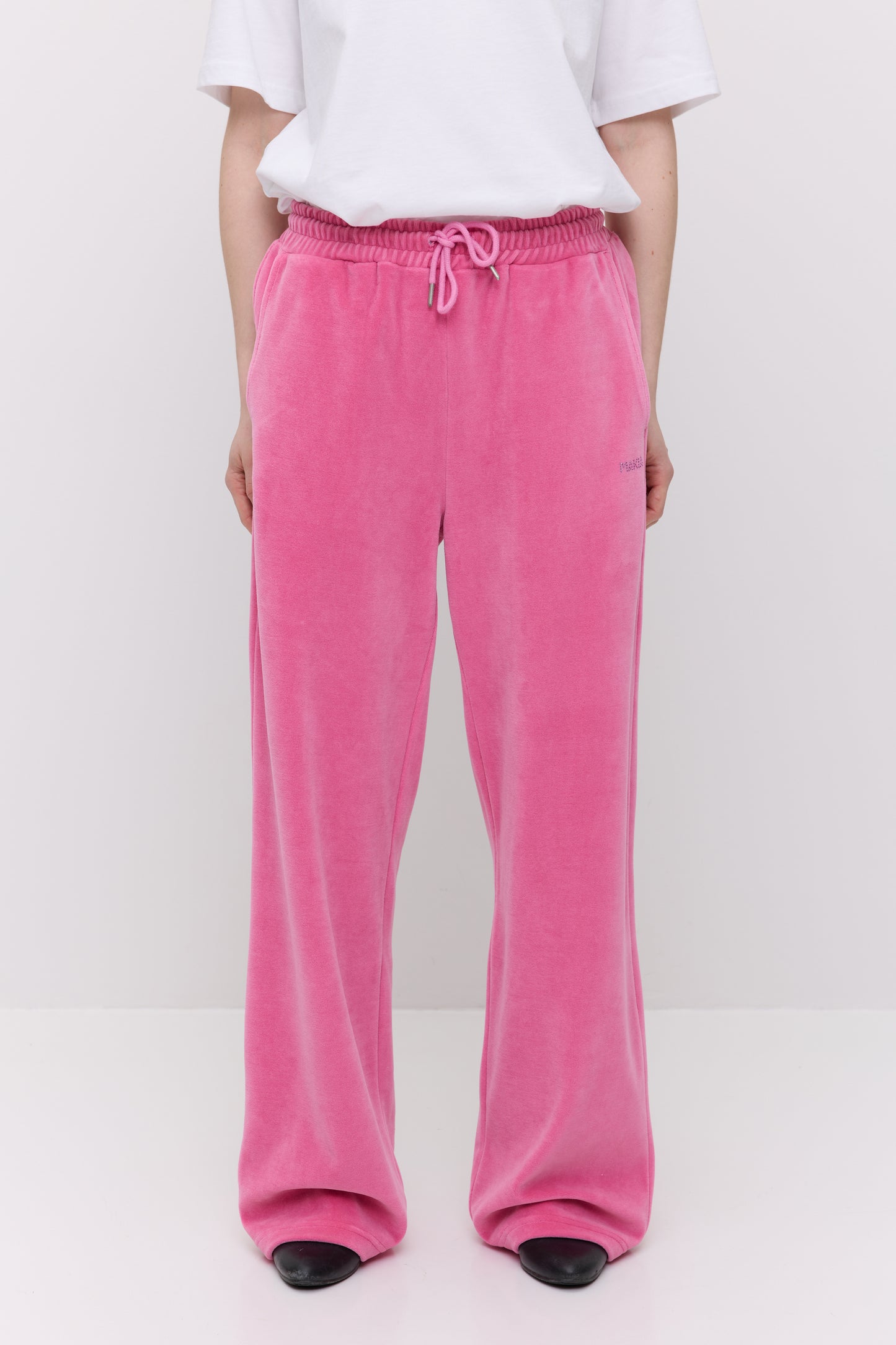 Makia x Nylon Beat Nylon Trousers - pink