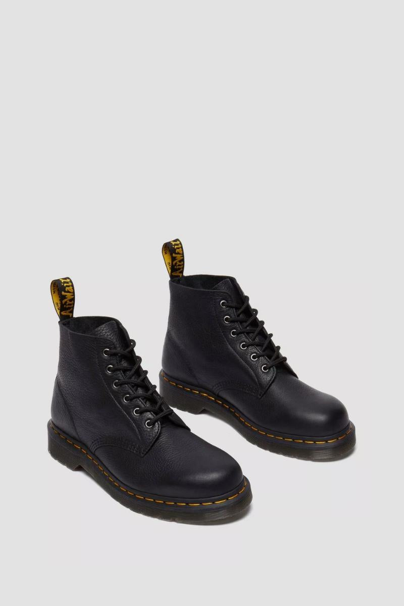 Miesten musta nahkanilkkuri