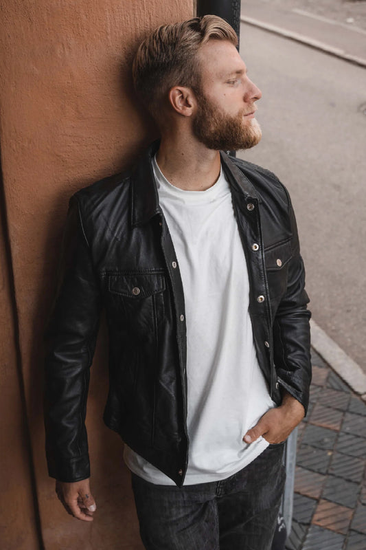 Human Scales Neo nahkatakki