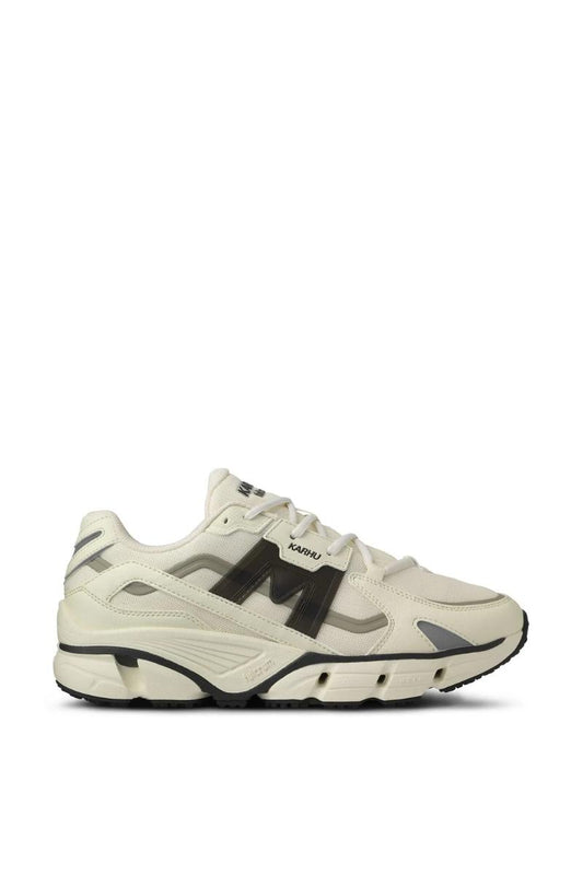 Naisten Karhu tennari