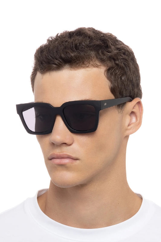 Le Specs Weekend Riot sunglasses - Matte black