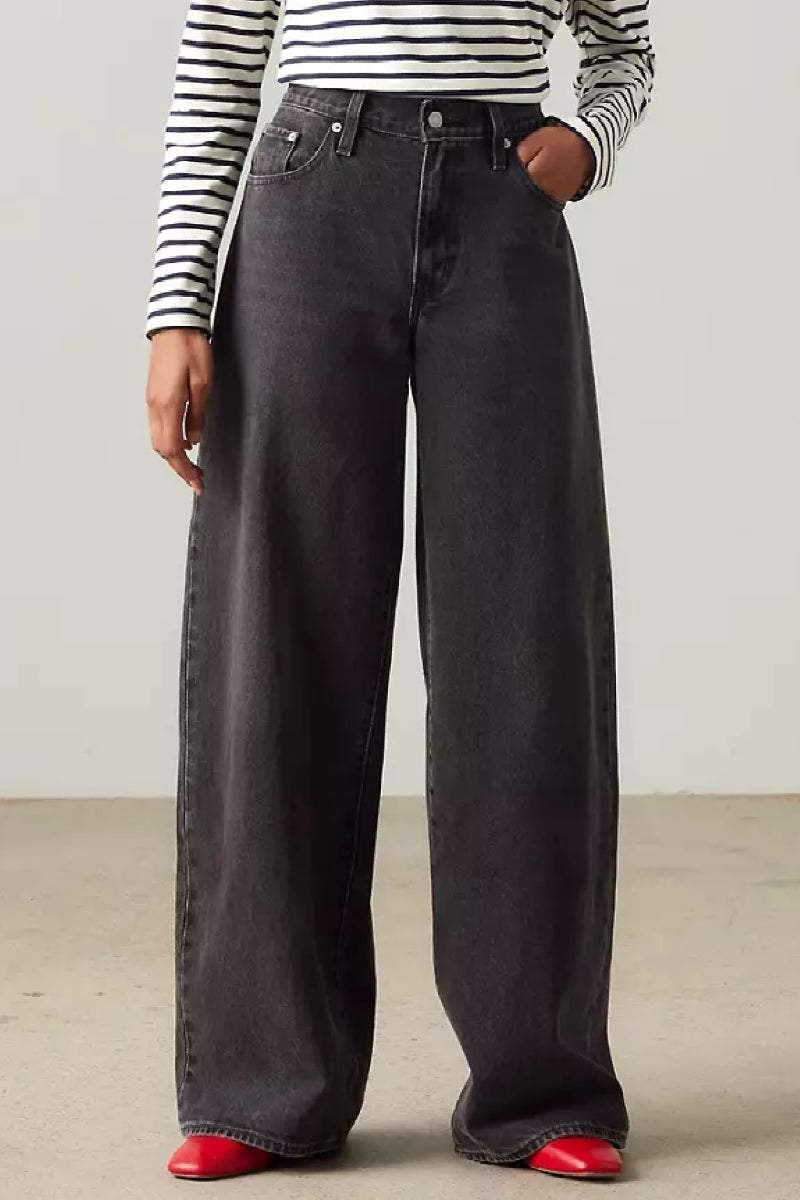 Levi's XL Straight - influential lady