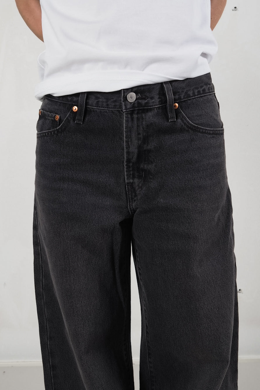 Levi's XL Straight - influential lady