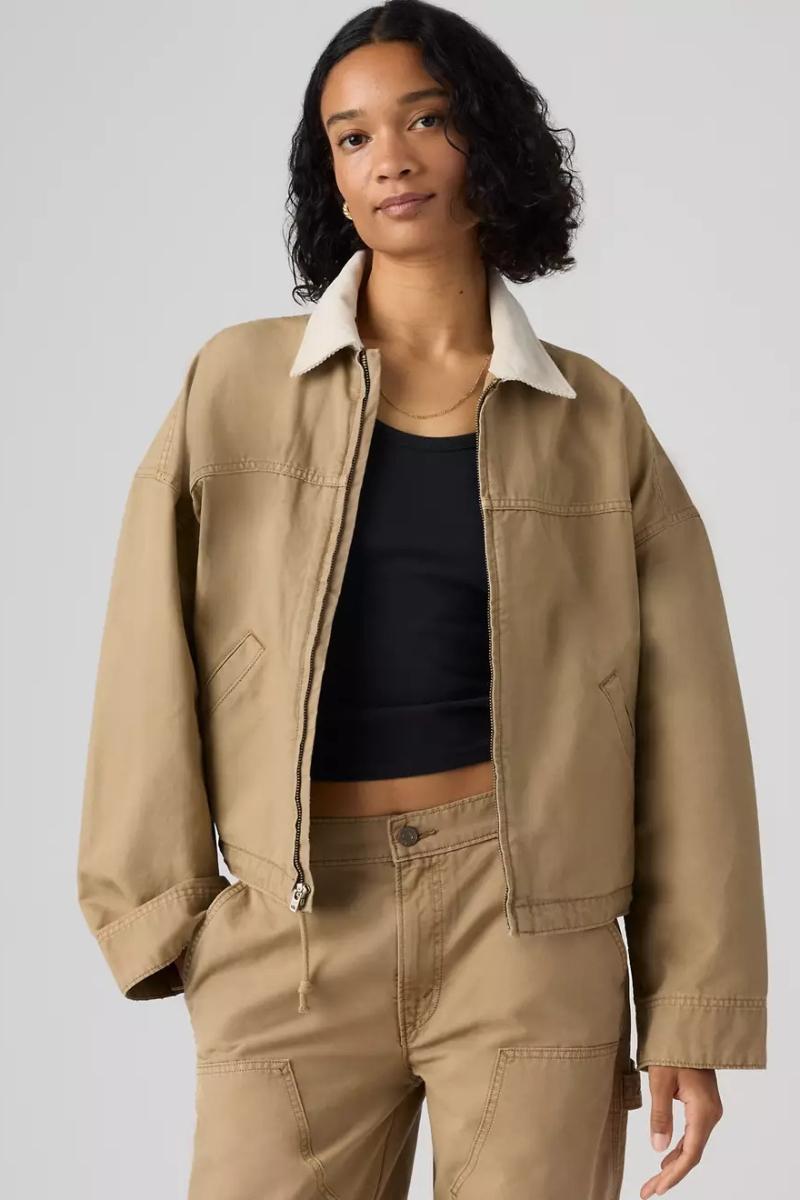 Naisten beige takki