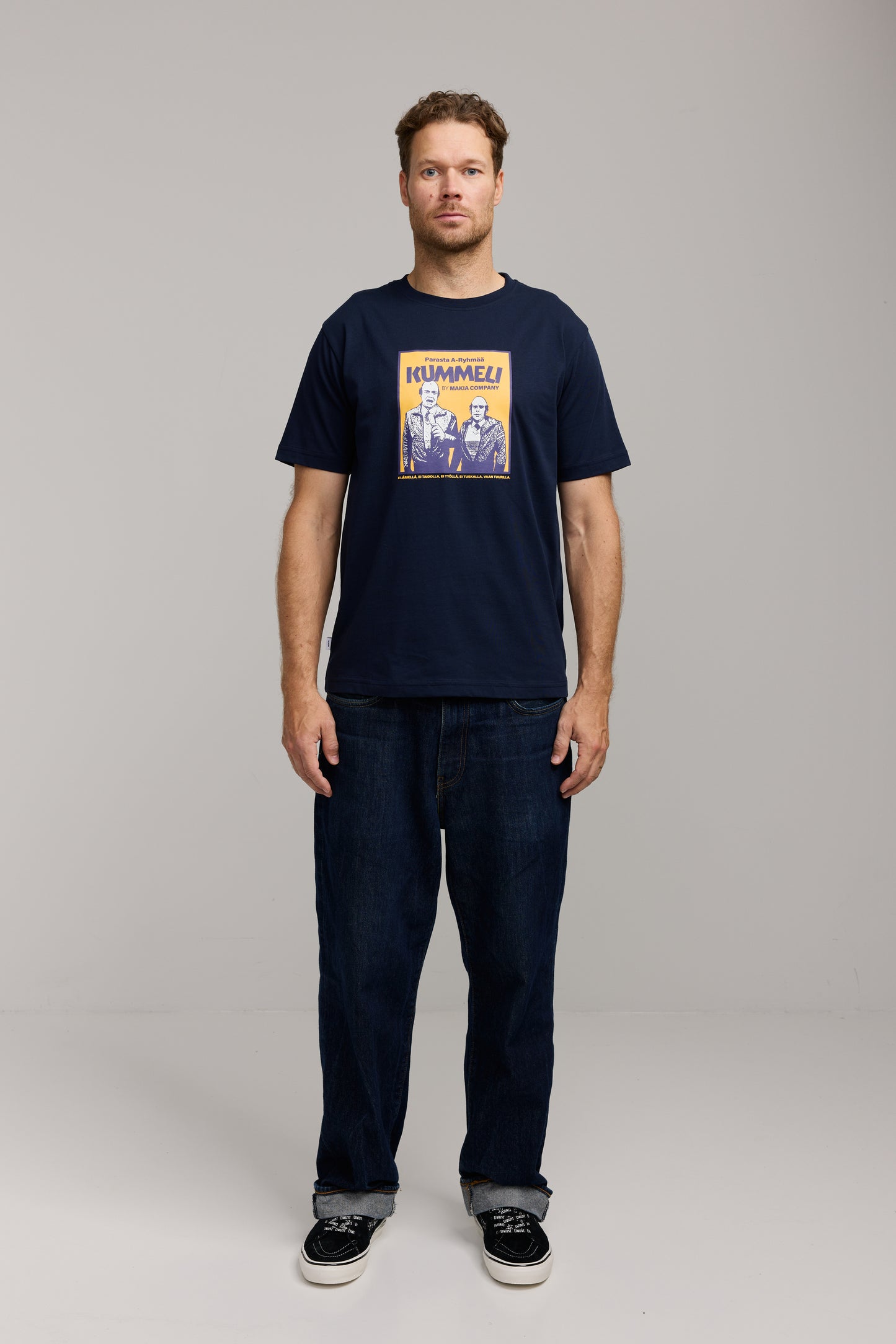 Makia x Kummeli A-ryhmä t-shirt - dark navy
