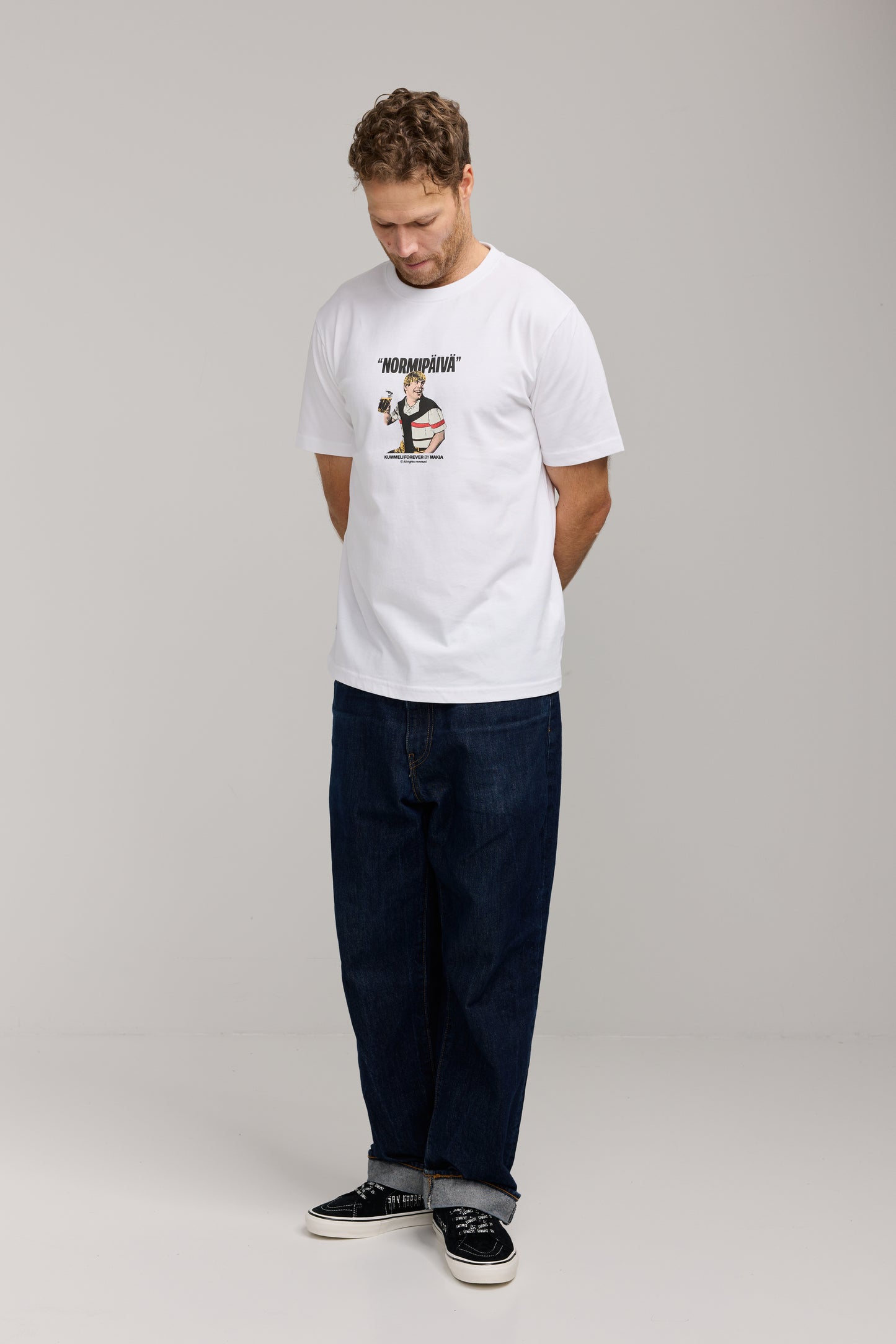 Makia x Kummeli Normipäivä t-shirt - white