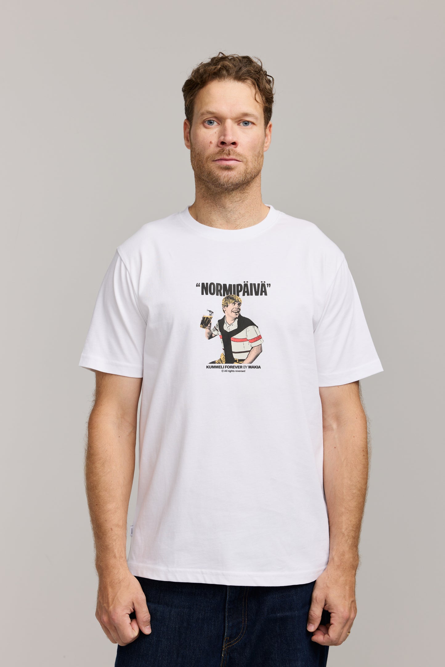 Makia x Kummeli Normipäivä t-shirt - white