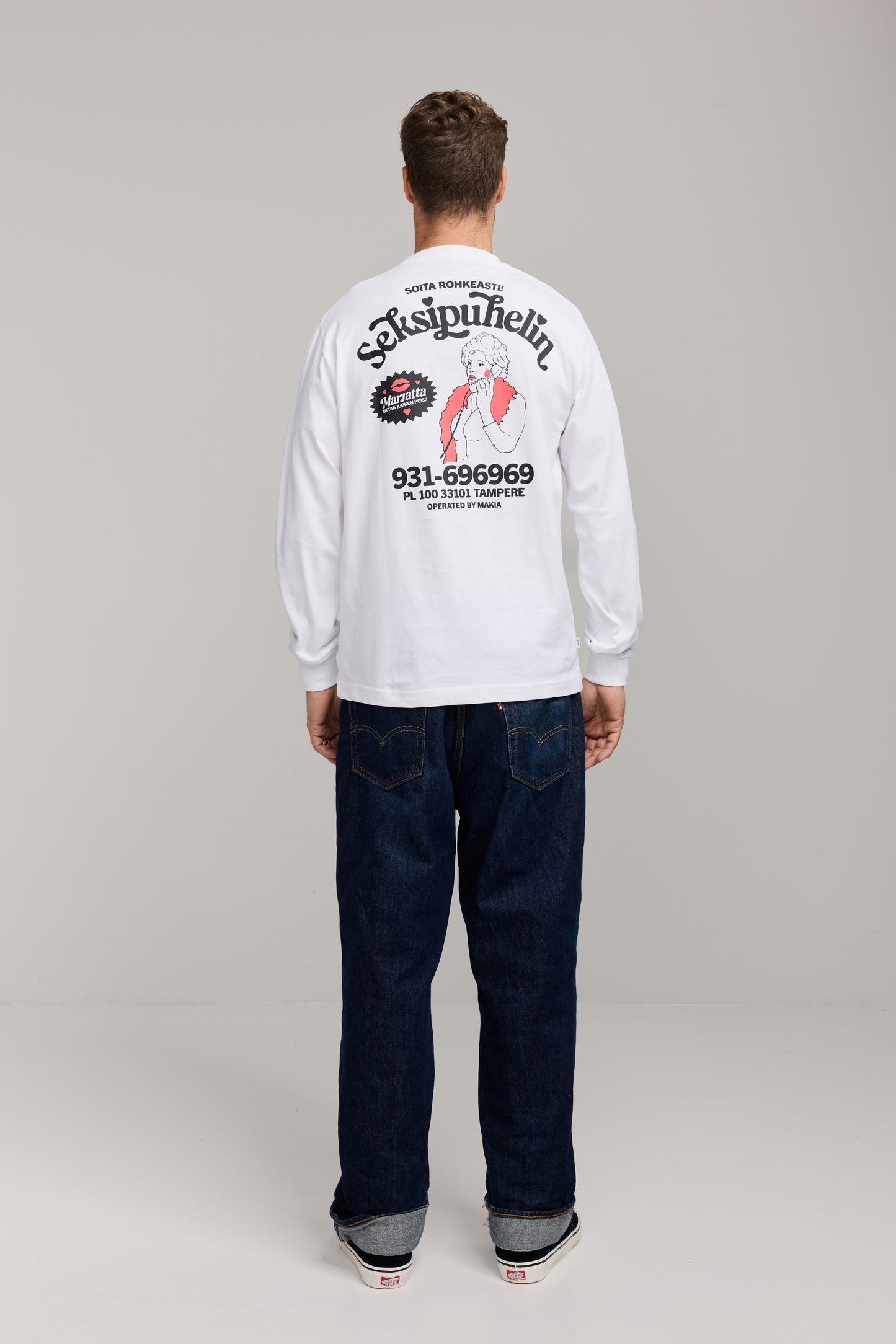 Makia x Kummeli Seksipuhelin Longsleeve - white