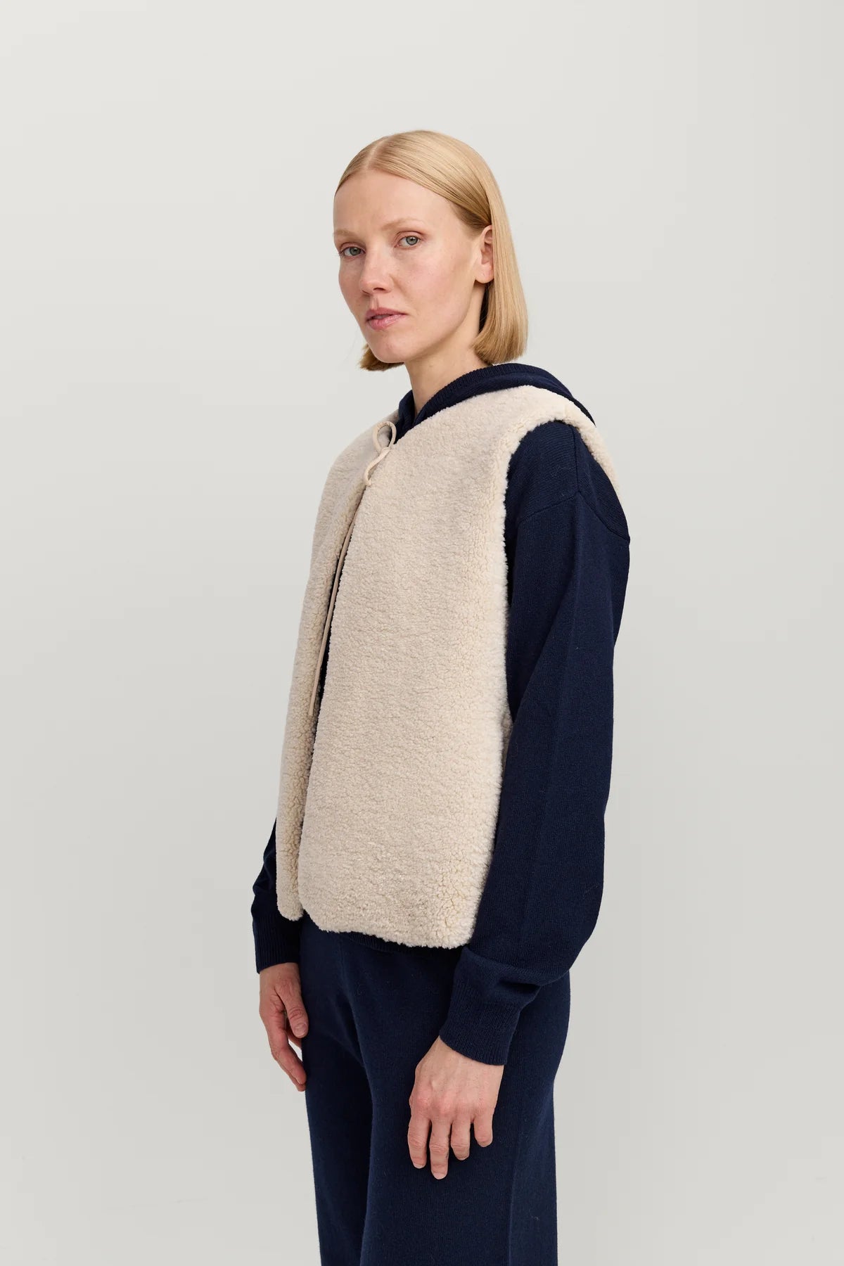 Makia Viivi vest - off white