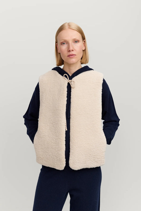 Makia Viivi vest - off white