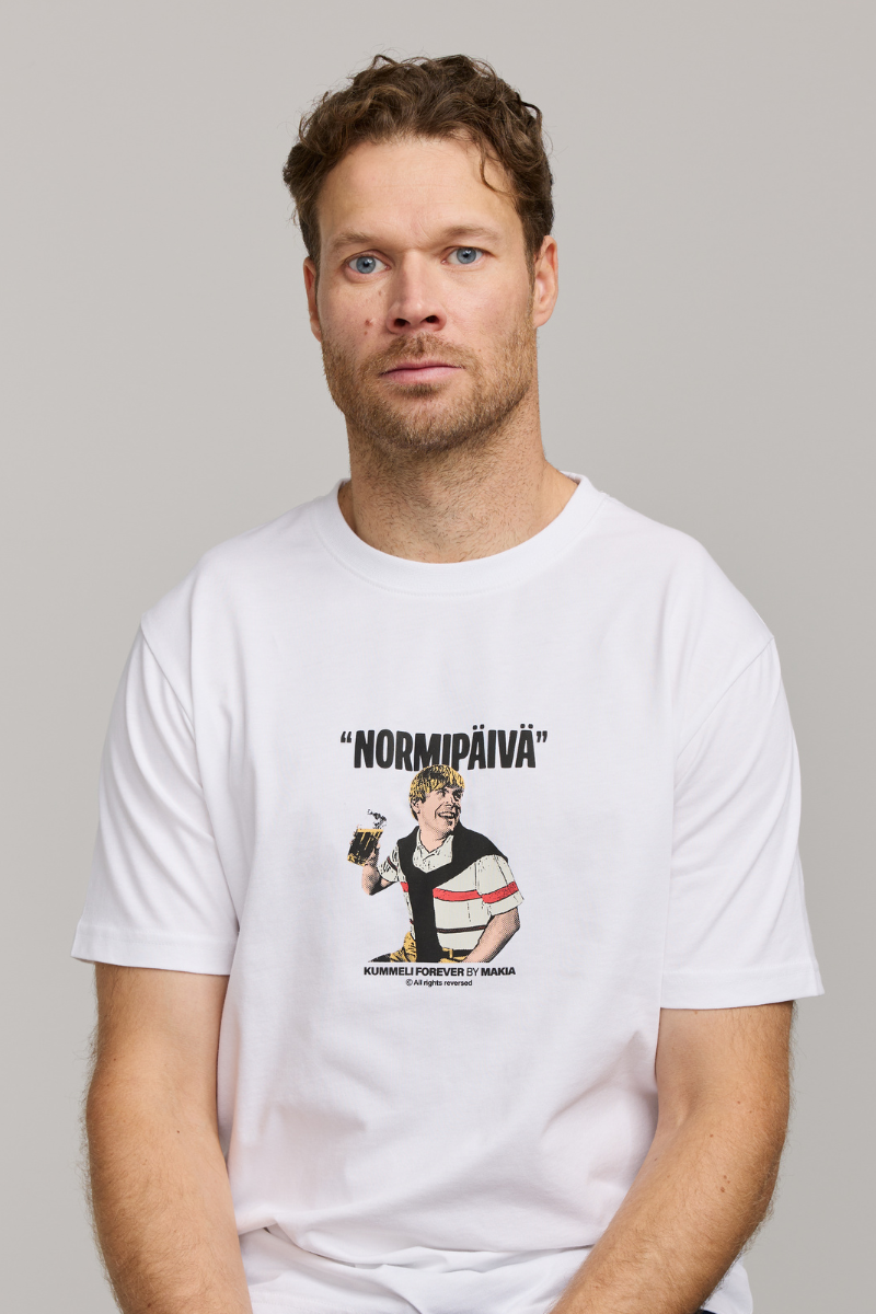 Makia x Kummeli Normipäivä t-shirt - white