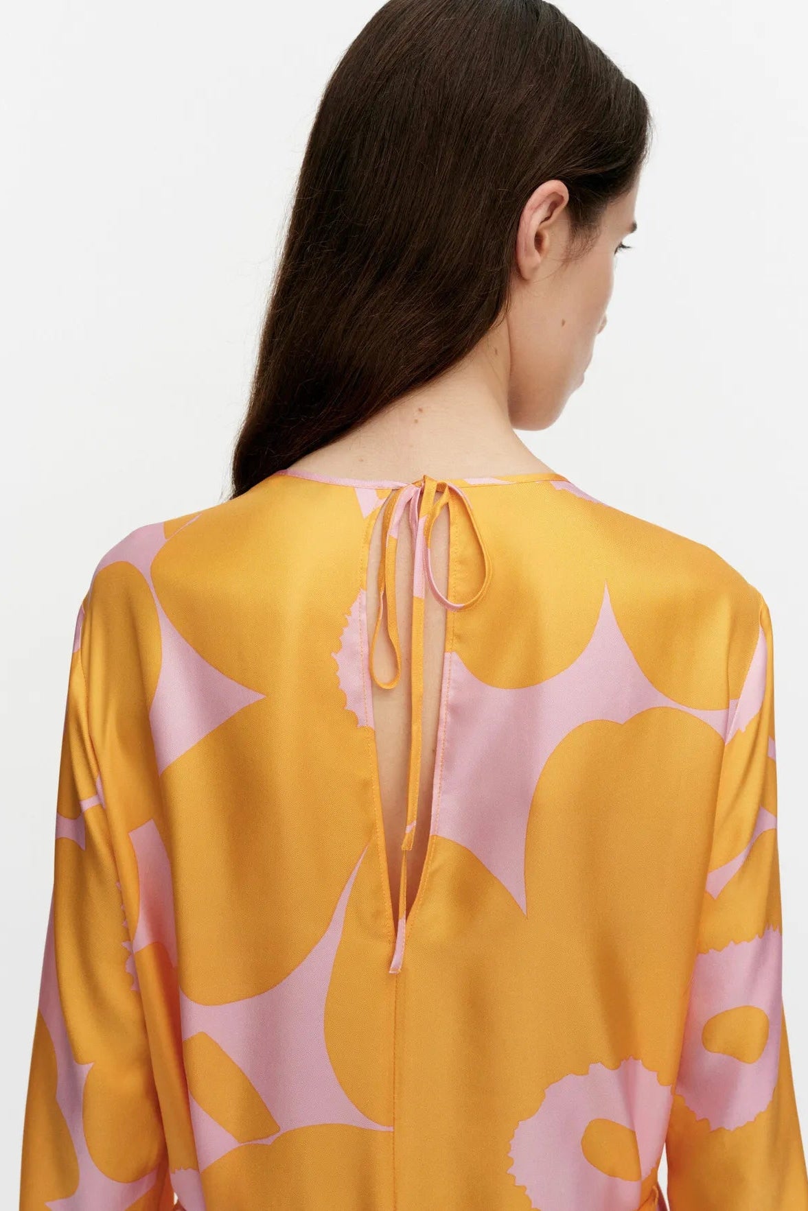 Marimekko Kaunista Unikko silkkimekko - keltainen / vaaleanpunainen