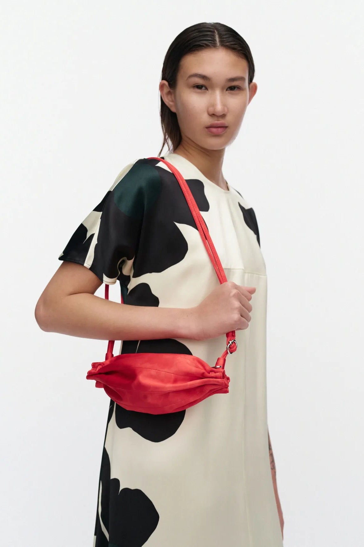 Marimekko Pikku Karla Satin Unikko olkalaukku - punainen