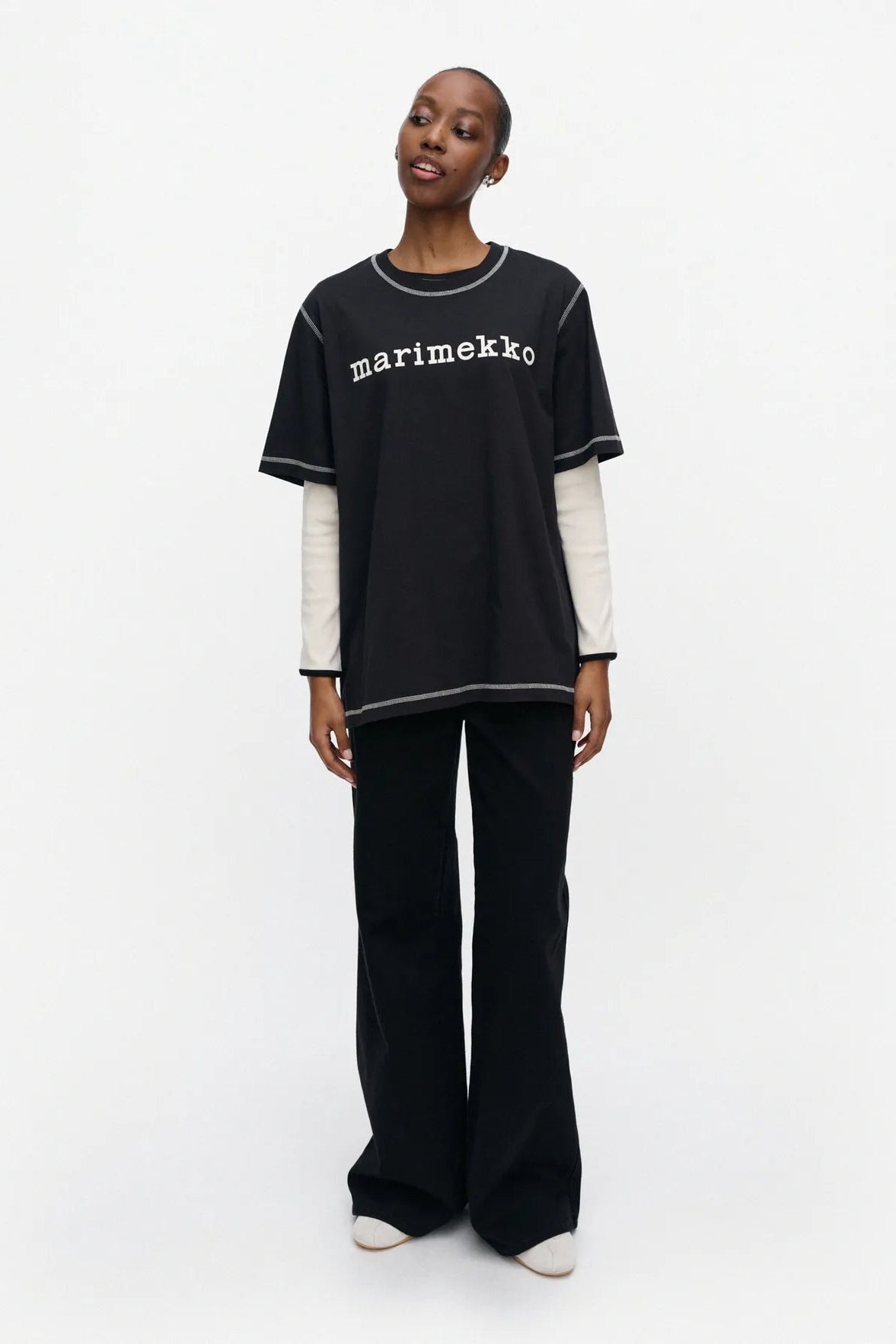 Marimekko Tarttua Logo Placement Kioski t-paita - musta