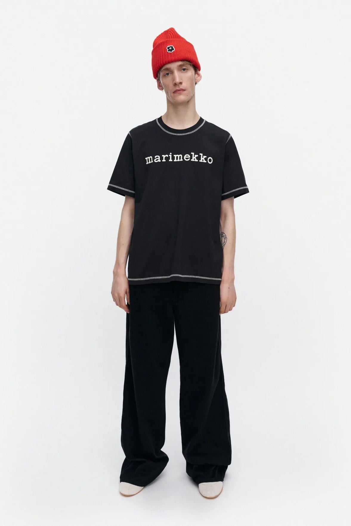 Marimekko Tarttua Logo Placement Kioski t-paita - musta