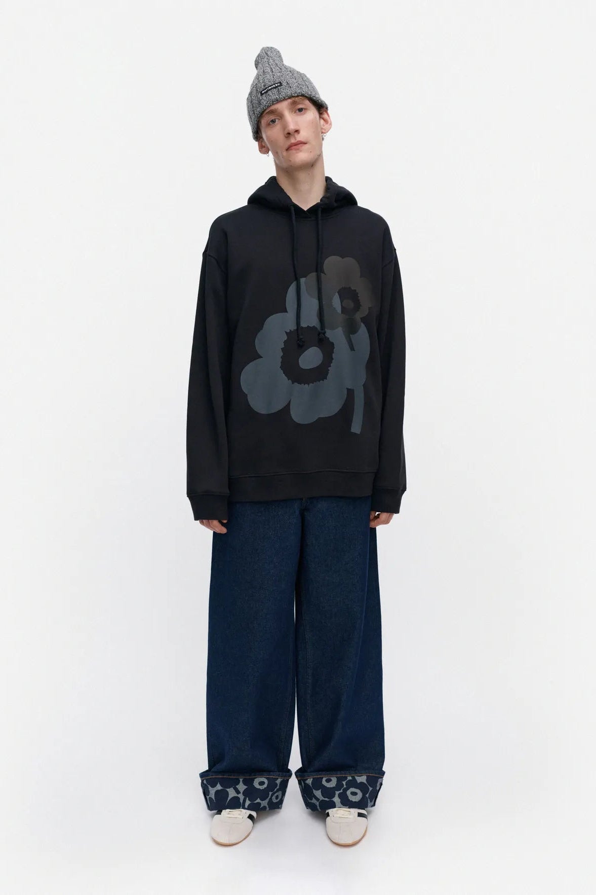 Marimekko Teesi Unikko Placement Kioski huppari - musta / tummanharmaa