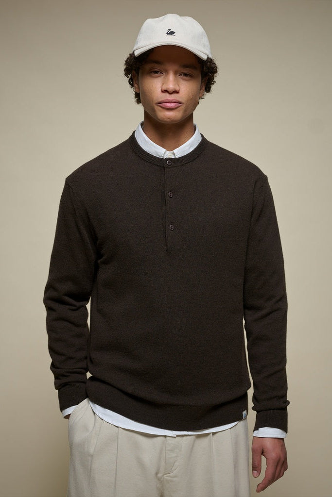 Merz b. Schwanen Wool Longsleeve Henley - espresso