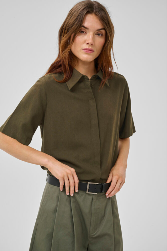 My Essential Wardrobe MWDias SS Boxy shirt - forest night