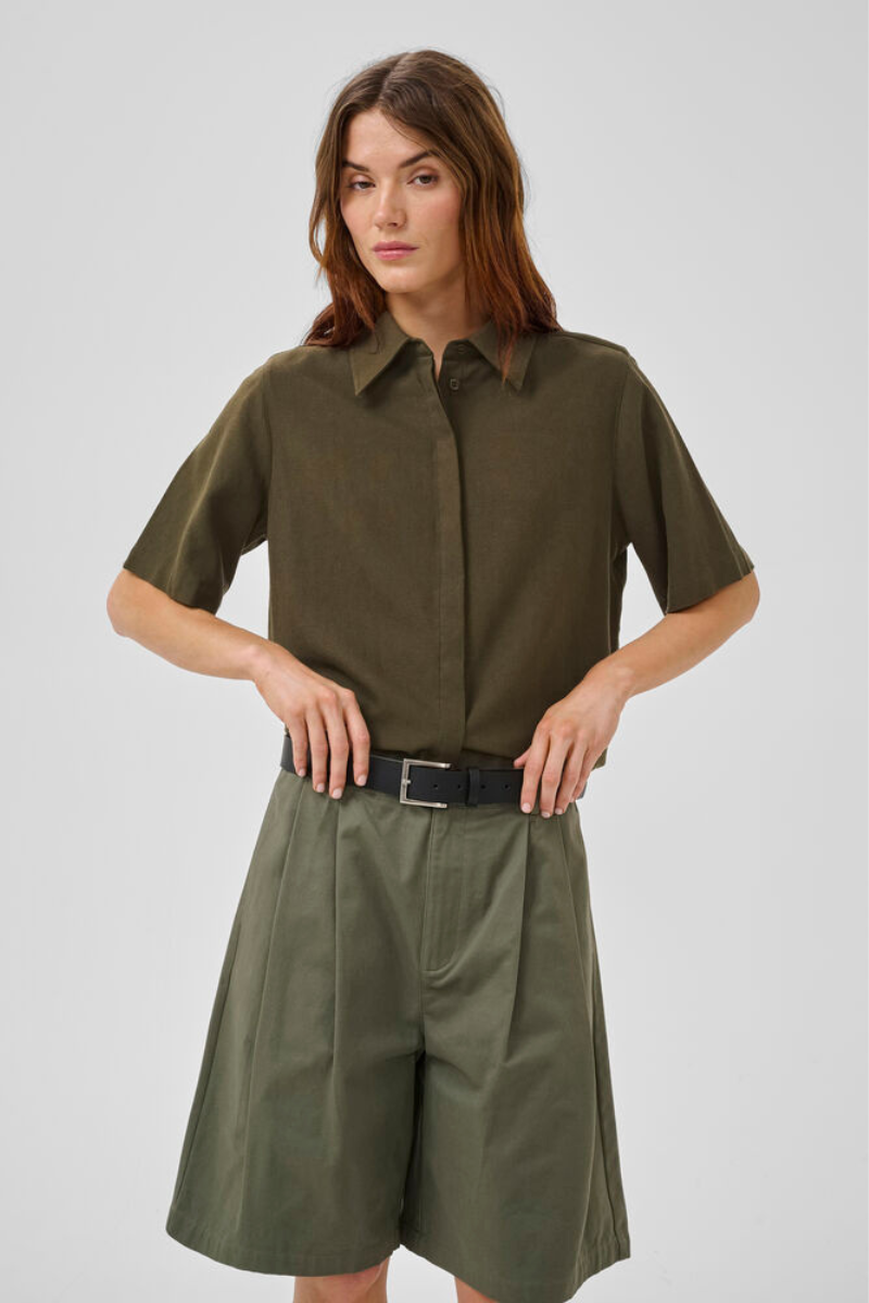 My Essential Wardrobe MWDias SS Boxy shirt - forest night