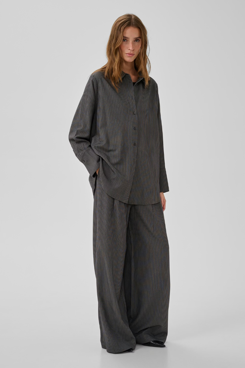 My Essential Wardrobe The Pinstriped shirt 22 - grey melange with stripe