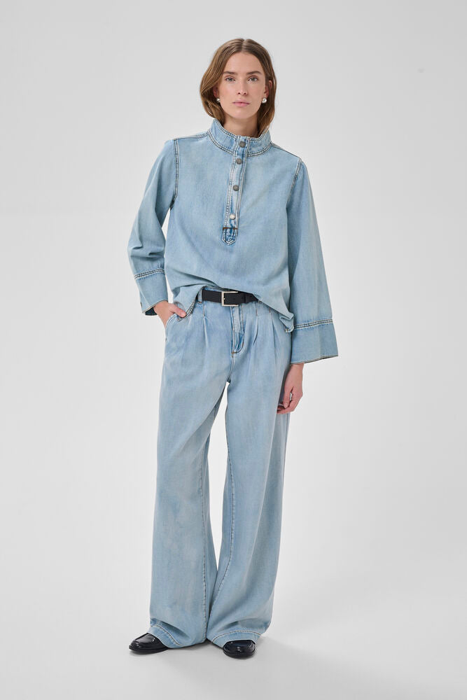 My Essential Wardrobe HilmaMW 171 Boxy Blouse - light blue wash