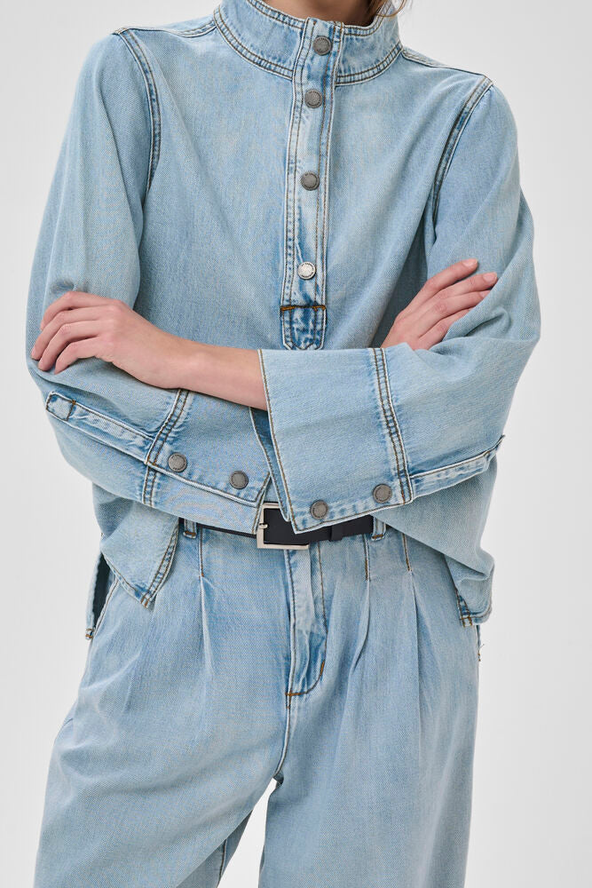 My Essential Wardrobe HilmaMW 171 Boxy Blouse - light blue wash