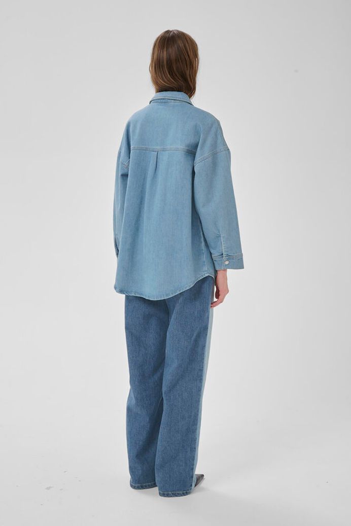 My Essential Wardrobe MWMazie 139 Boxy Mix shirt - light blue / blue wash