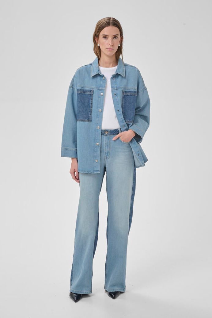My Essential Wardrobe MWMazie 139 Boxy Mix shirt - light blue / blue wash