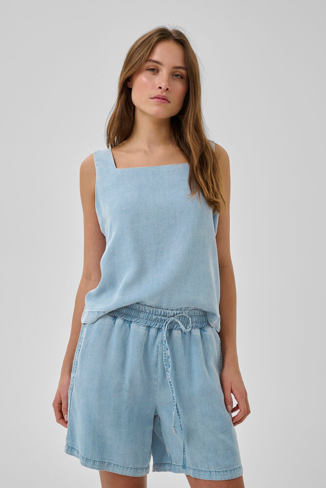 My Essential Wardrobe MWNelly Dias top - light blue / blue wash