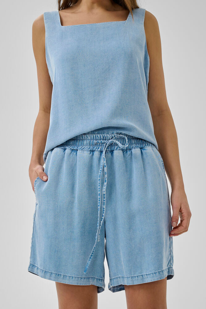 My Essential Wardrobe MWNelly shorts - light blue / blue wash