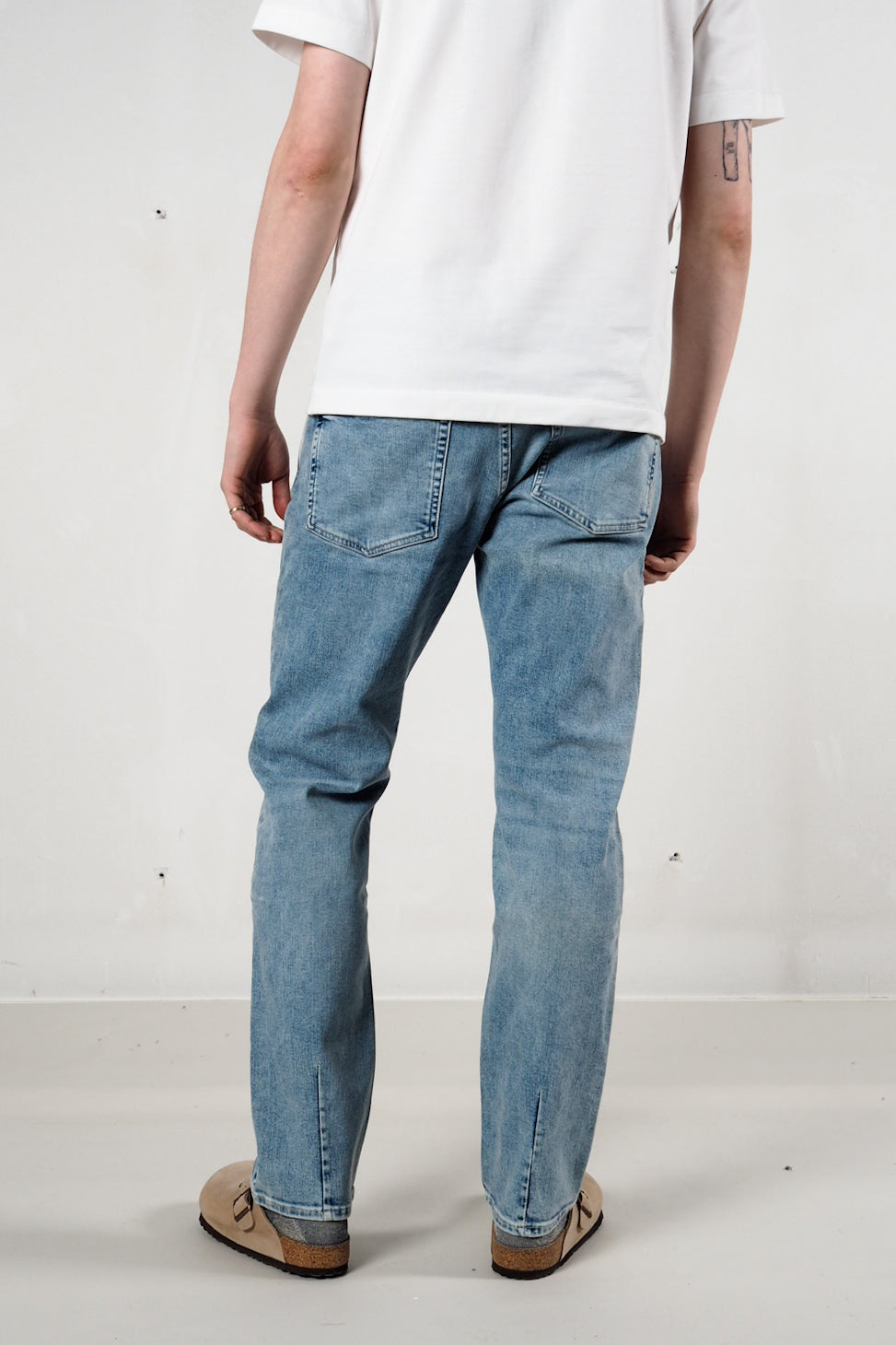 NEUW Lou Straight farkut - fazer